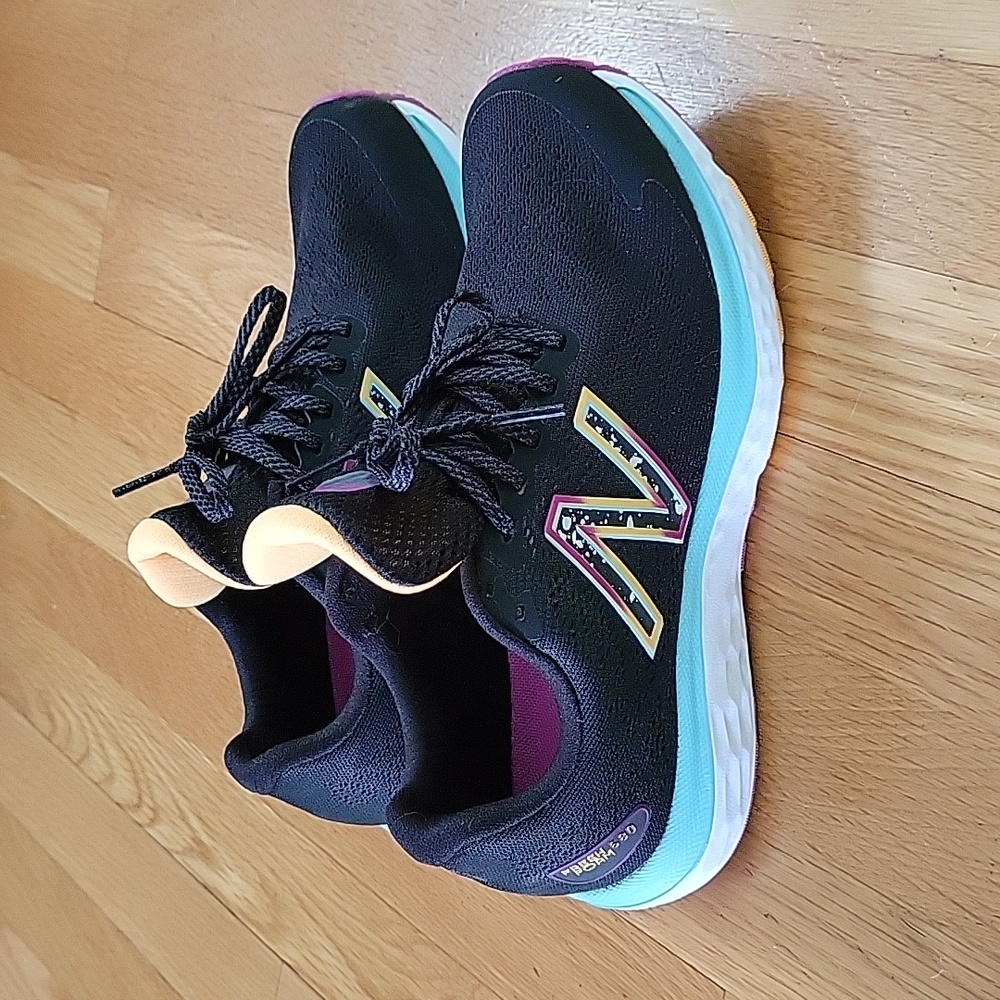 New Balance shoes 680